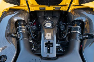 F8 Spider